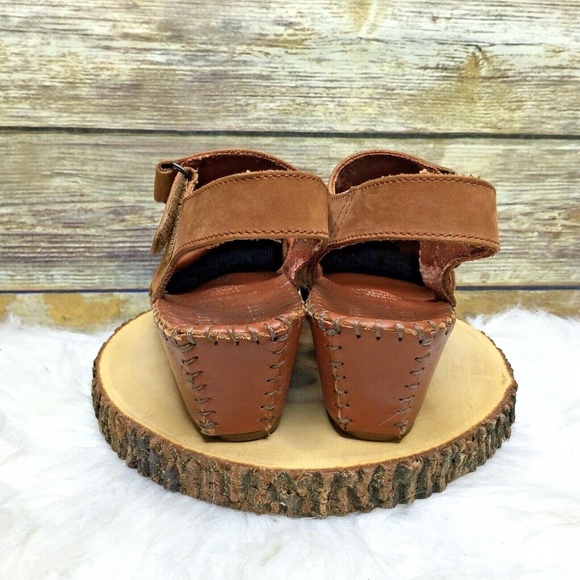 Natural Sport Terra Brown Leather Clog Sandals - Picture 5 of 12